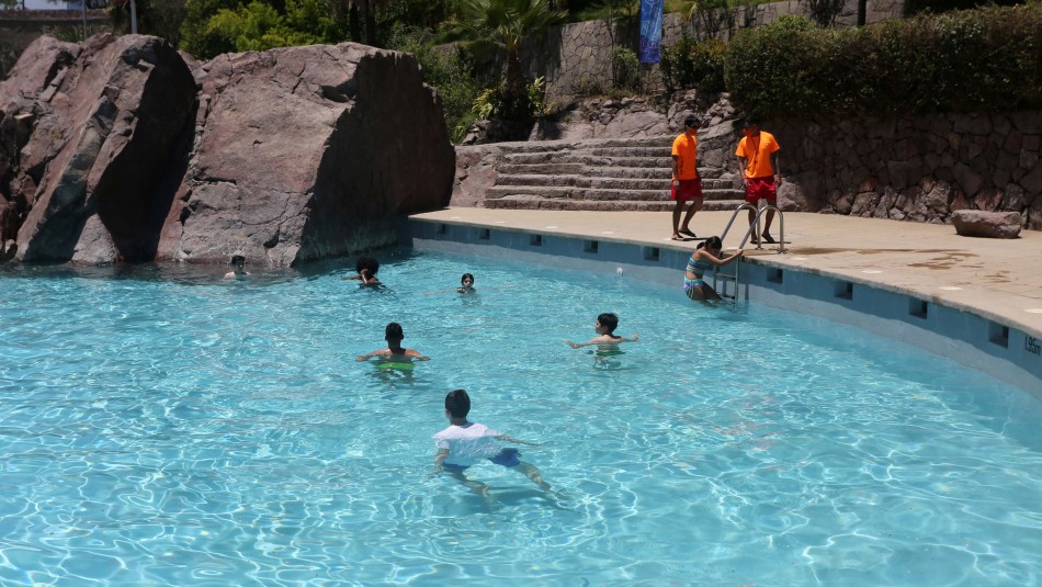 Uso de piscinas en pandemia: ¿Hay riesgo de contagio de coronavirus por el agua? Uso de piscinas en pandemia: ¿Hay riesgo de contagio de coronavirus por el agua?