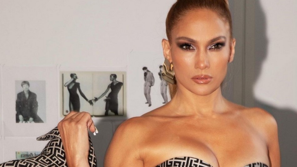 Sumamente elegante Acelerar una vez Jennifer Lopez usa una cartera parecida a la de Sharon Fonseca con un  elegante look - Meganoticias
