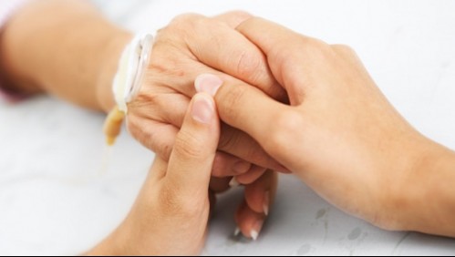 Despachan proyecto que permite a enfermos terminales retirar sus fondos de AFP