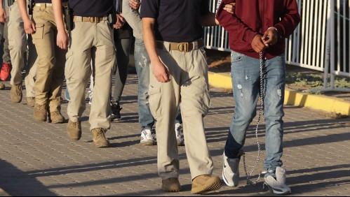 Decretan expulsión de 5 prestamistas extranjeros condenados por diversos delitos