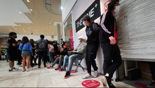 Aglomeraciones por nuevas zapatillas: abren sumario y prohíben funcionamiento de tiendas