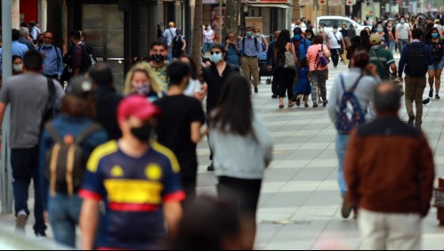 'Situación epidemiológica compleja': Advierten por contagios y alza en ocupación hospitalaria