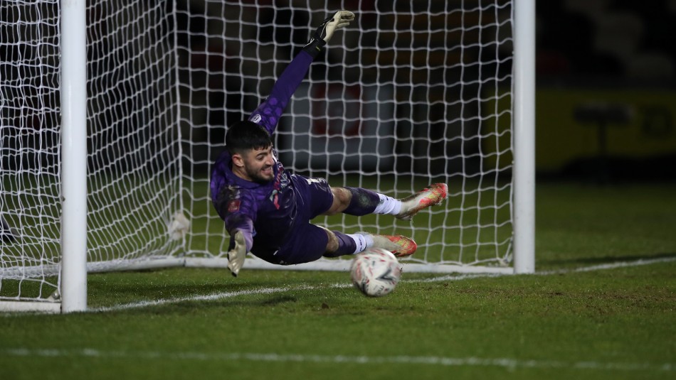 Tom King record gol Arquero bate récord: Este es el gol de mayor distancia de la historia