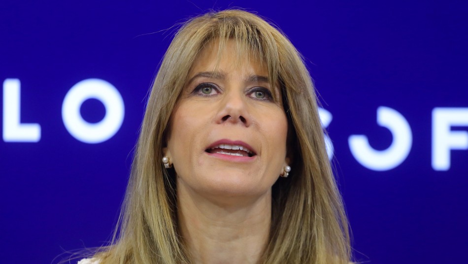 Ximena Rincón gana las primarias de la DC Ximena Rincón gana elecciones primarias y se proclama como candidata presidencial de la DC