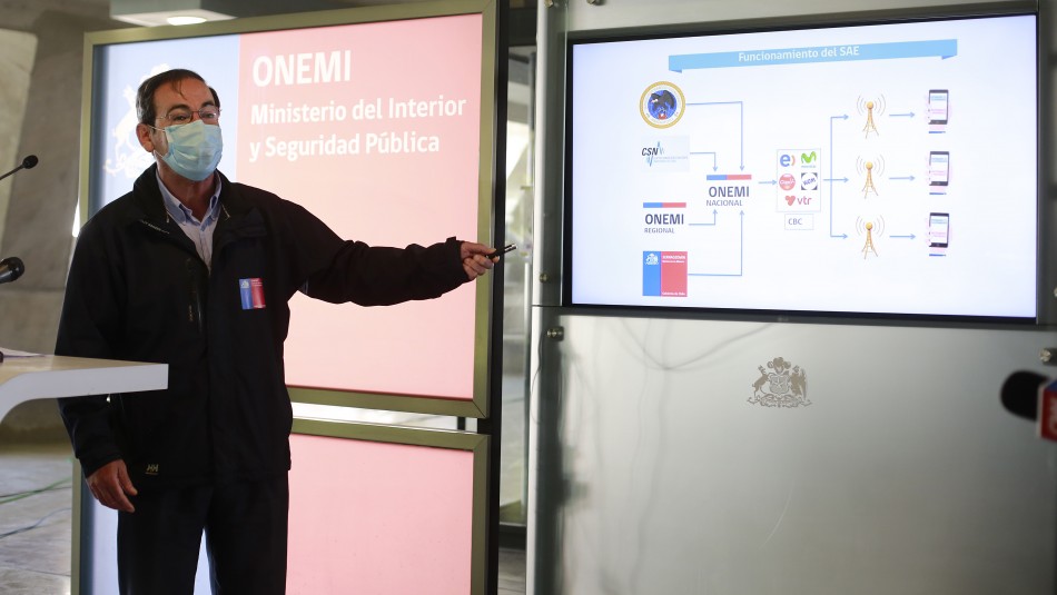 Contraloría anuncia que solicitará informe a Onemi por error en envío de mensaje de emergencia Contraloría anuncia que solicitará informe a Onemi por error en envío de mensaje de emergencia
