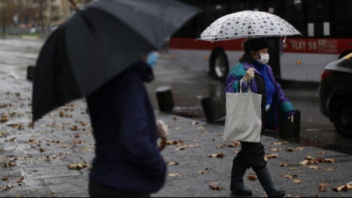 Lluvias en Santiago del fin de semana: Caída de precipitaciones rompería récord de hace 50 años