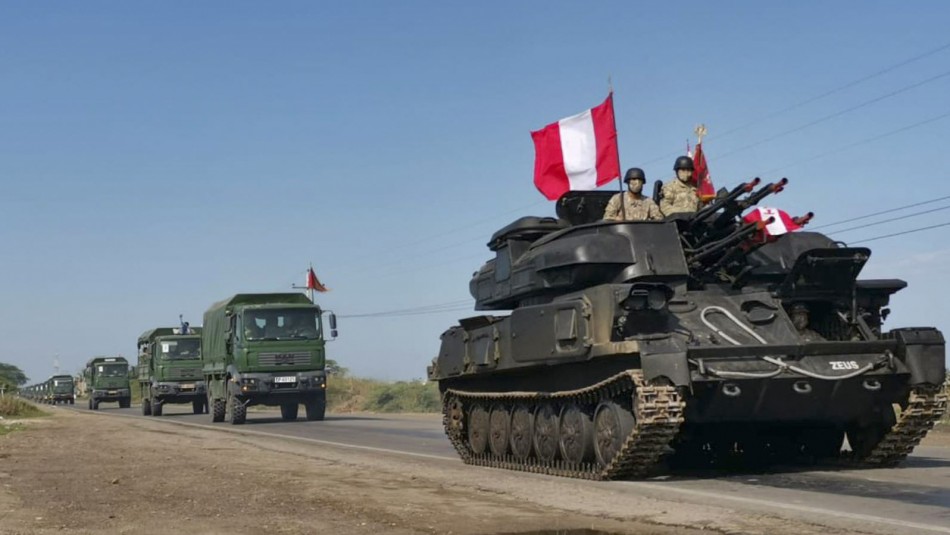 Militares peruanos en Tumbes. Perú moviliza unidades militares a frontera con Ecuador para bloquear ingreso de migrantes