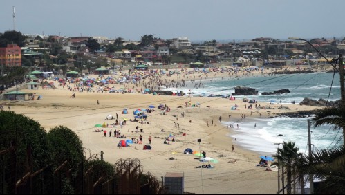 Alcalde (s) de El Quisco: La comuna está saturada, es difícil seguir recibiendo veraneantes