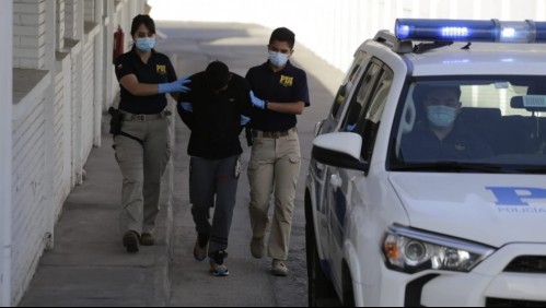 Detienen a hombre que habría quemado casa rodante provocando la muerte de una mujer