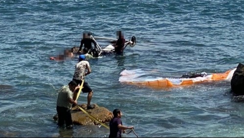 Rescatan a dos personas que cayeron en parapente al mar en Concón