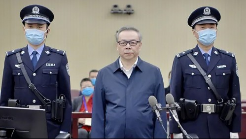 China ejecuta a exbanquero acusado de corrupción y bigamia