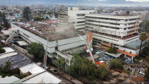 Incendio en Hospital San Borja: Autoridades dicen que hay que 'encontrar soluciones' a los daños