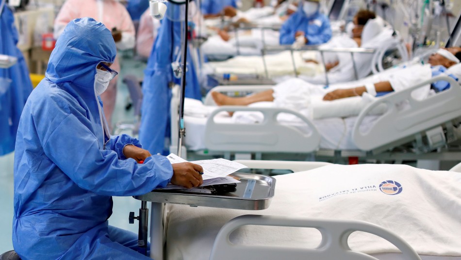 Hospital en Lima, Perú Lima inicia cuarentena ante el avance de la segunda ola de la pandemia en Perú