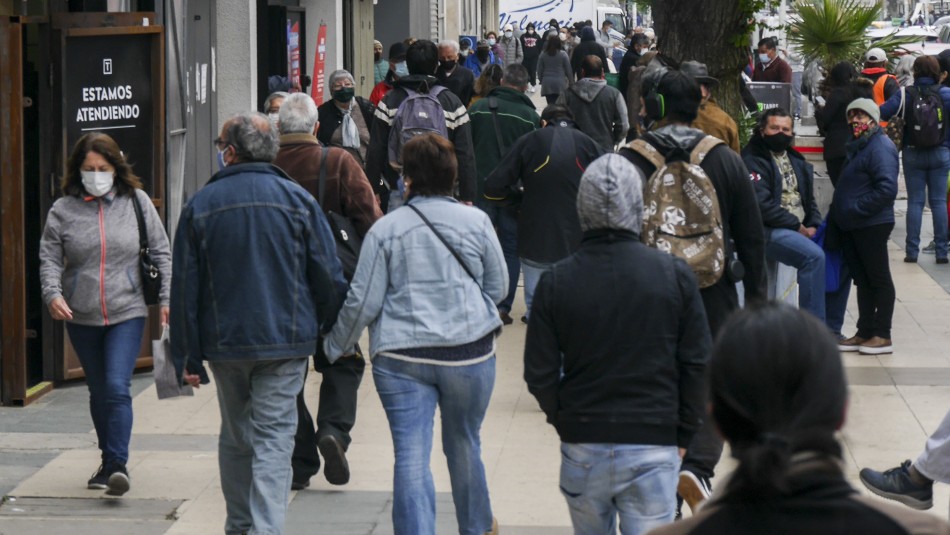 5 comunas avanzan y 3 retroceden: Los cambios en el Plan Paso a Paso en la Región Metropolitana 5 comunas avanzan y 3 retroceden: Los cambios en el Plan Paso a Paso en la Región Metropolitana