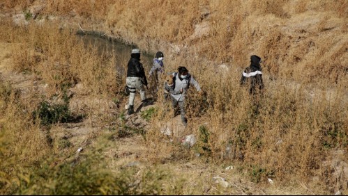Rescatan a niña chilena de 2 años que fue abandonada en un río en México