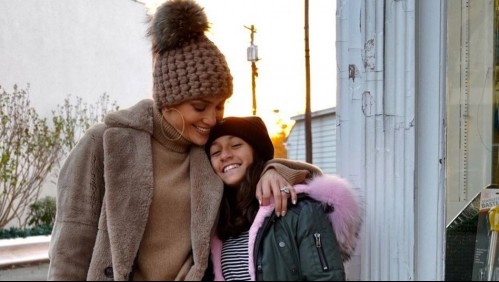 Jennifer Lopez llena de nostalgia por el Super Bowl revela fotos inéditas junto a su hija Emme