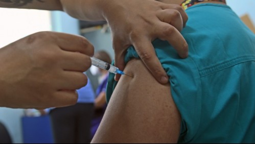 Vacunación en Chile: Más de 140 mil personas recibieron la primera dosis este miércoles