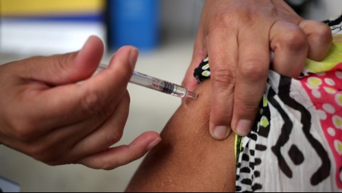 Proceso de vacunación: ¿Acompañantes de adultos mayores recibirán la dosis?