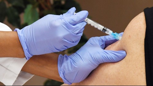 Oxford estudiará si se puede combinar dosis de vacunas diferentes contra el Covid-19