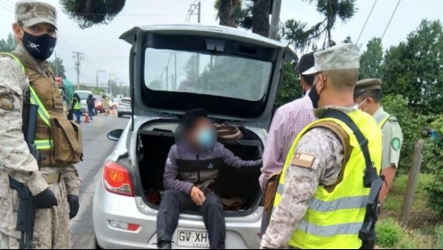 Intentaba eludir fiscalización: Sorprenden a sujeto al interior de maletero en región del Maule