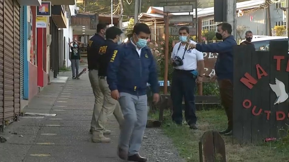 PDI pericia nuevamente lugar donde fue abatido malabarista en Panguipulli PDI pericia nuevamente lugar donde fue abatido malabarista en Panguipulli