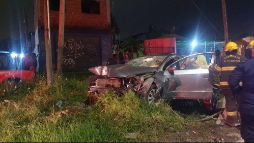 Ladrones simulan un accidente para robarle el auto y lo asesinan frente a su esposa e hijas