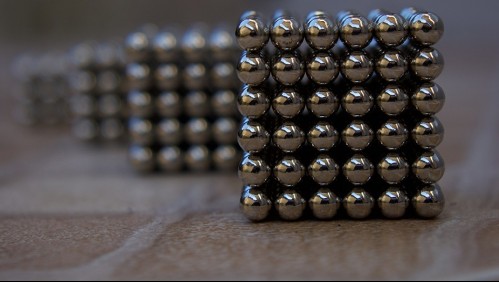 Niño de 12 años casi muere luego de tragarse 54 imanes para ver si podía volverse magnético