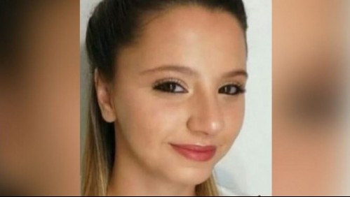 Joven de 18 años muere apuñalada: expareja es policía y llevaba meses hostigándola