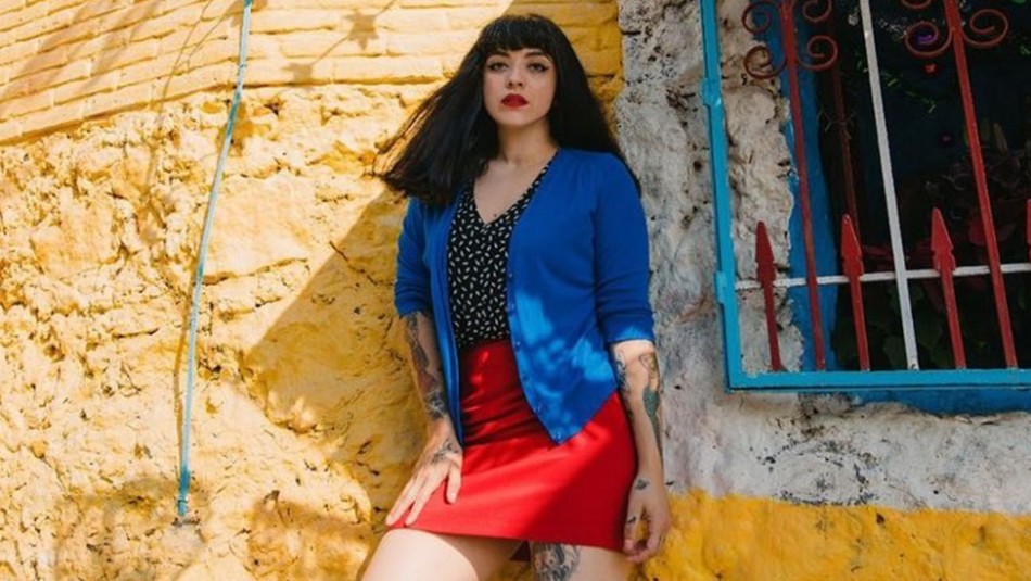 Llegó hasta México: Así cubrió la prensa azteca la polémica por el mural de Mon Laferte Llegó hasta México: Así cubrió la prensa azteca la polémica por el mural de Mon Laferte