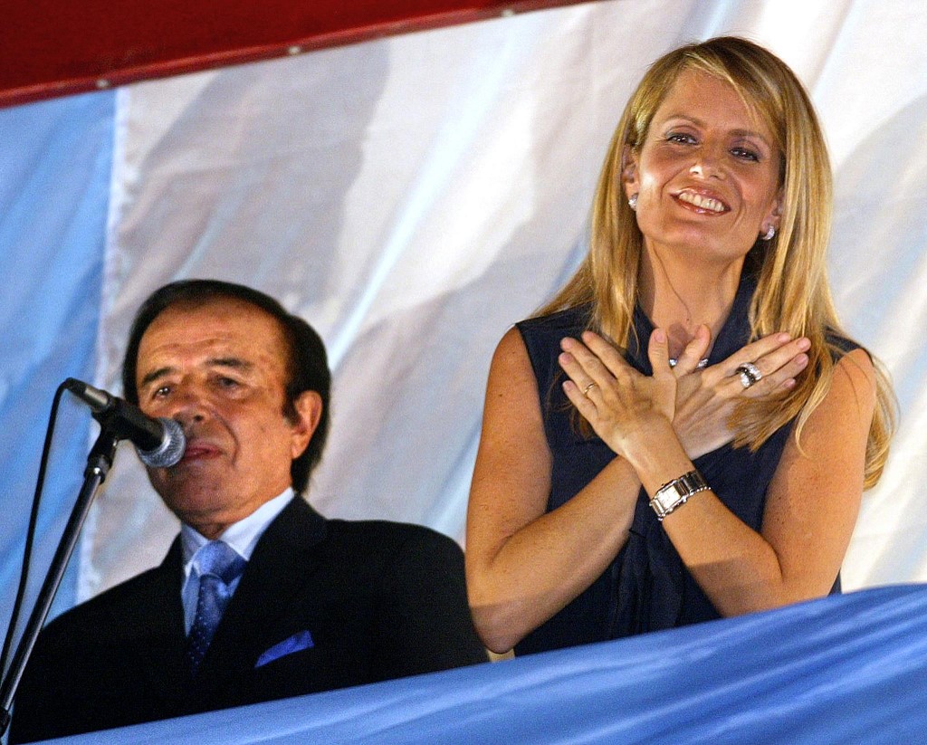 Carlos Menem y Cecilia Bolocco