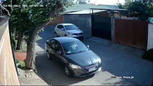 Adulto mayor es víctima de portonazo en Maipú: 'Me colocó un destornillador en el estómago'