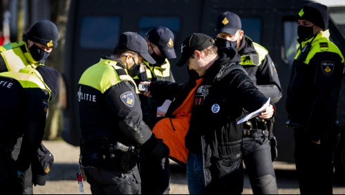 Holanda: tribunal ordena al gobierno levantar 'inmediatamente' el toque de queda