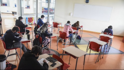 Clases presenciales: las comunas que se oponen al regreso de los estudiantes al colegio