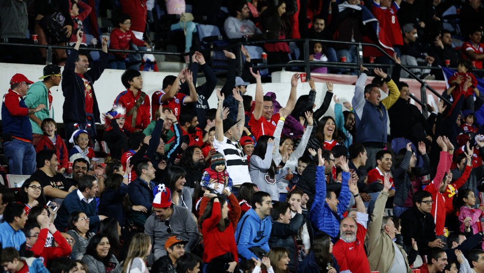 Presidente de la ANFP anticipa posible retorno del público a los estadios