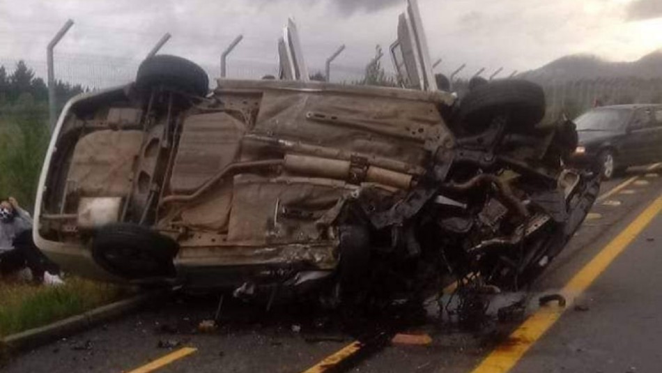 Accidente en Pucón Accidente de tránsito deja dos fallecidos en cercanías al aeropuerto de Pucón