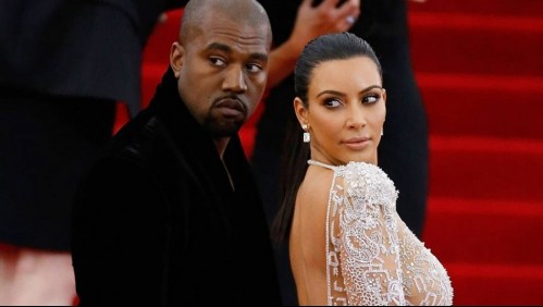 Kanye West reaparece sin su anillo de matrimonio luego que Kim Kardashian le pidió el divorcio