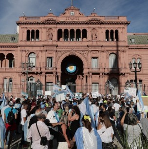 Numerosas protestas opositoras en Argentina contra Numerosas protestas opositoras en Argentina contra