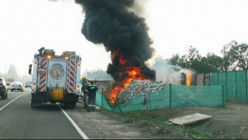 Tenía más de 10 mil peluches: Incendio afectó a animita de la 'Niña Hermosa'