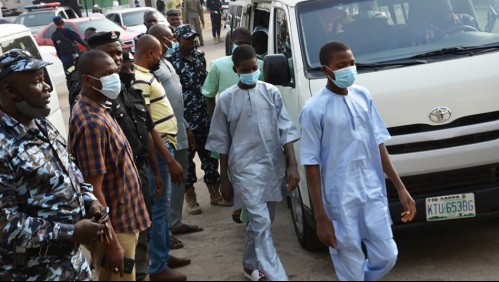 Liberan a 38 personas secuestradas en Nigeria: 317 escolares siguen como rehenes