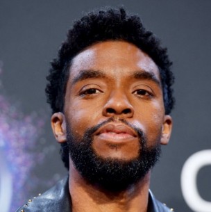 Chadwick Boseman es eterno: Gana el Globo de Oro póstumo a Mejor Actor Dramático Chadwick Boseman es eterno: Gana el Globo de Oro póstumo a Mejor Actor Dramático