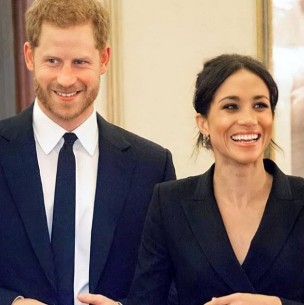 Rinde homenaje: Meghan Markle usa pulsera de la princesa Diana en explosiva entrevista con Oprah Rinde homenaje: Meghan Markle usa pulsera de la princesa Diana en explosiva entrevista con Oprah