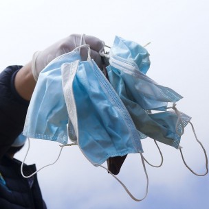 A un año de la pandemia en Chile: Aún hay quienes caen en el error de no usar mascarilla A un año de la pandemia en Chile: Aún hay quienes caen en el error de no usar mascarilla