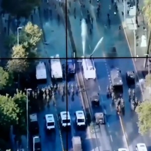 Nuevos incidentes en Plaza Italia provocan desvíos de tránsito y cierre de estaciones de Metro Nuevos incidentes en Plaza Italia provocan desvíos de tránsito y cierre de estaciones de Metro