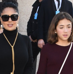 Salma Hayek sale a cenar con su hija de 13 años que está más alta que ella Salma Hayek sale a cenar con su hija de 13 años que está más alta que ella