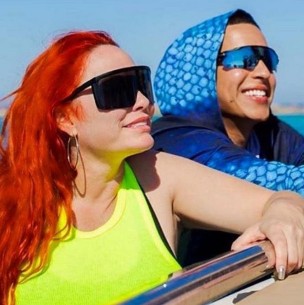 El video de Daddy Yankee nadando en la noche que compartió su esposa Mireddys El video de Daddy Yankee nadando en la noche que compartió su esposa Mireddys