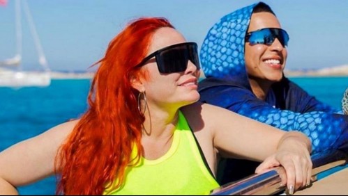 El video de Daddy Yankee nadando en la noche que compartió su esposa Mireddys