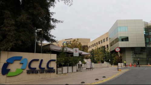 Niño que quedó atrapado en filtro de piscina sigue internado en estado grave