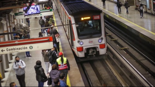 Metro anuncia funcionamiento y horario normal pese a llamado a paro este miércoles