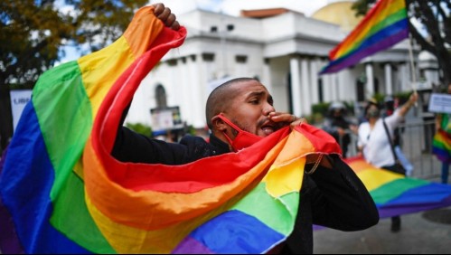 Serbia legalizará el matrimonio homosexual y contaría con el apoyo de la Iglesia