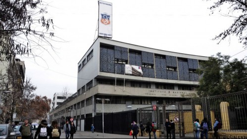 Instituto Nacional recibirá alumnas a partir de este mes tras 207 años de historia